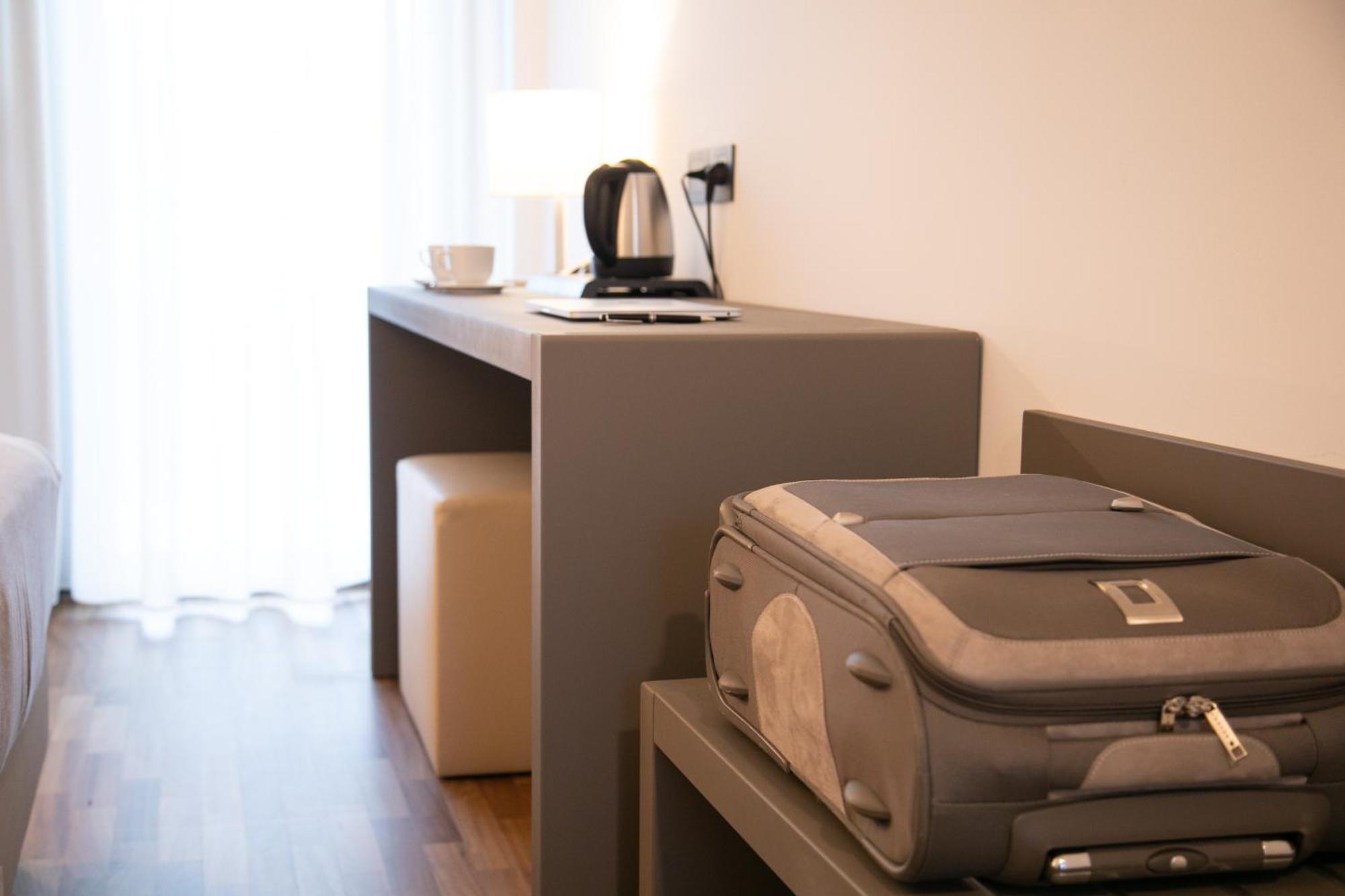 Hotel Federico II ラクイラ エクステリア 写真